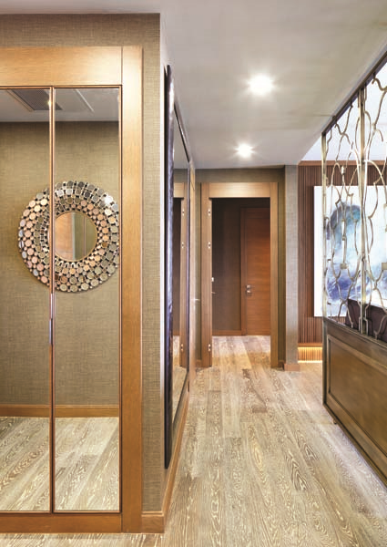 60’LARIN İZİNİ TAŞIYAN BİR EV CENNET KOYU’NA  KARŞI