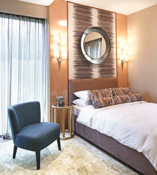 60’LARIN İZİNİ TAŞIYAN BİR EV CENNET KOYU’NA  KARŞI