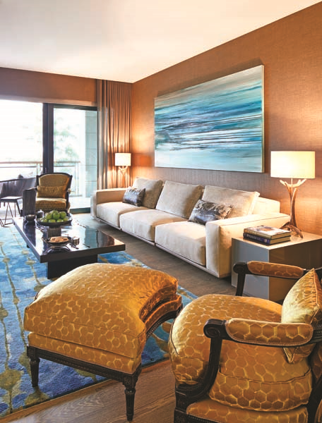 60’LARIN İZİNİ TAŞIYAN BİR EV CENNET KOYU’NA  KARŞI