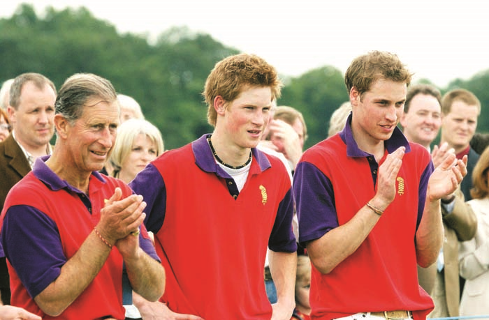 PRENS CHARLES VE EŞİNDEN  FİLM SETİNE ZİYARET