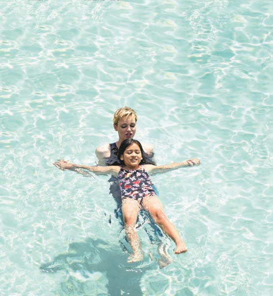 MONACO PRENSESİ CHARLENE VAKFIYLA ÇOCUKLARA UMUT VERİYOR