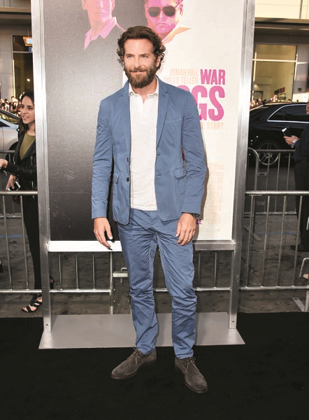 BU SAVAŞ GÜLDÜRÜR