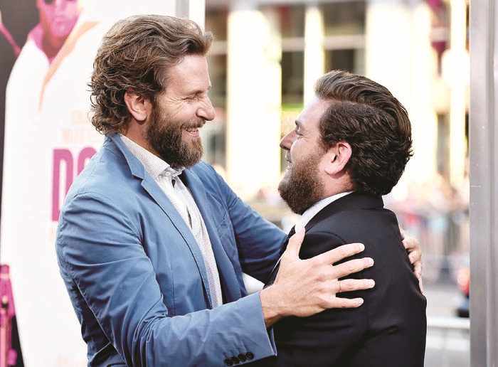 BU SAVAŞ GÜLDÜRÜR