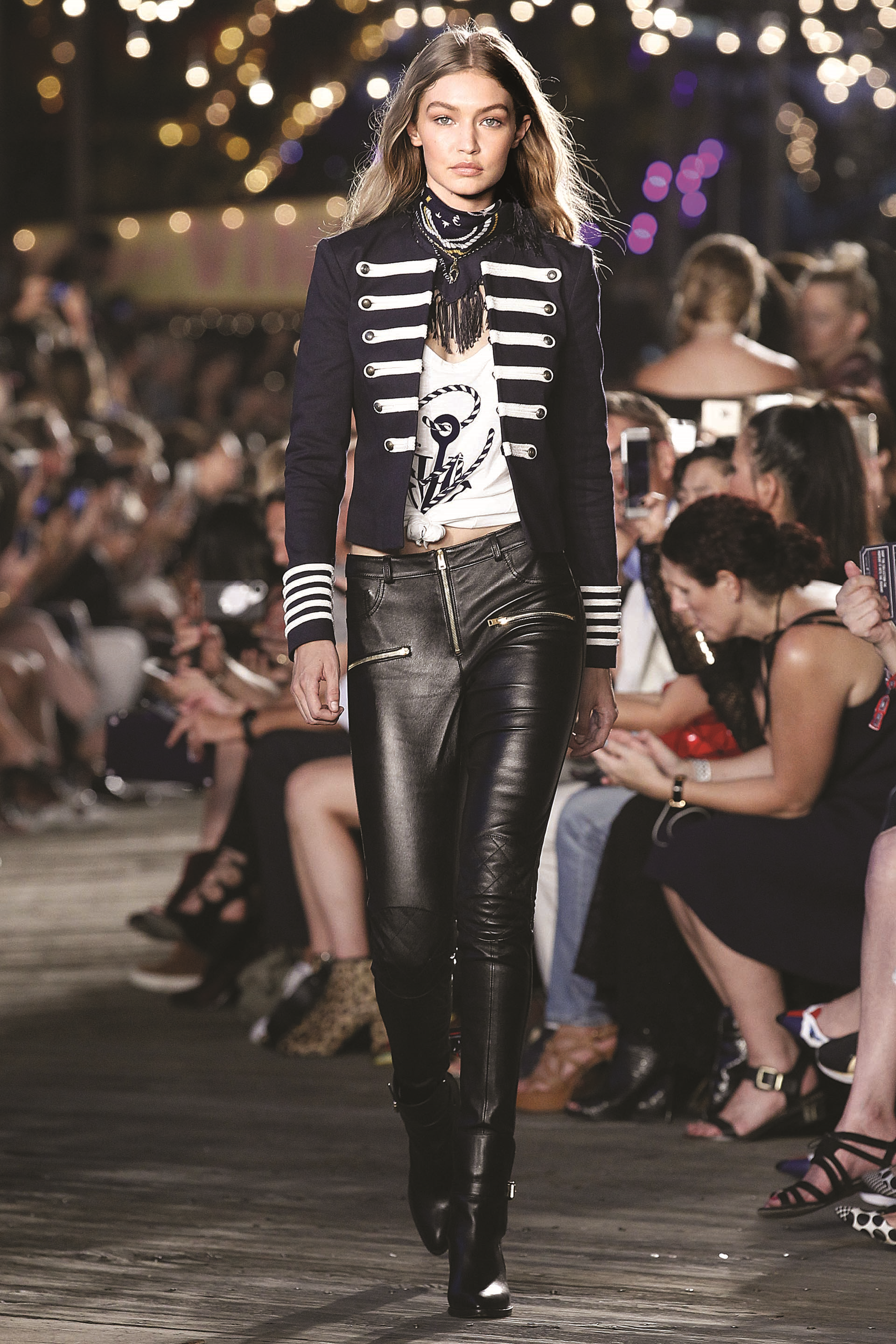 NEW YORK MODA HAFTASINDA ÖNE ÇIKAN DEFİLELER