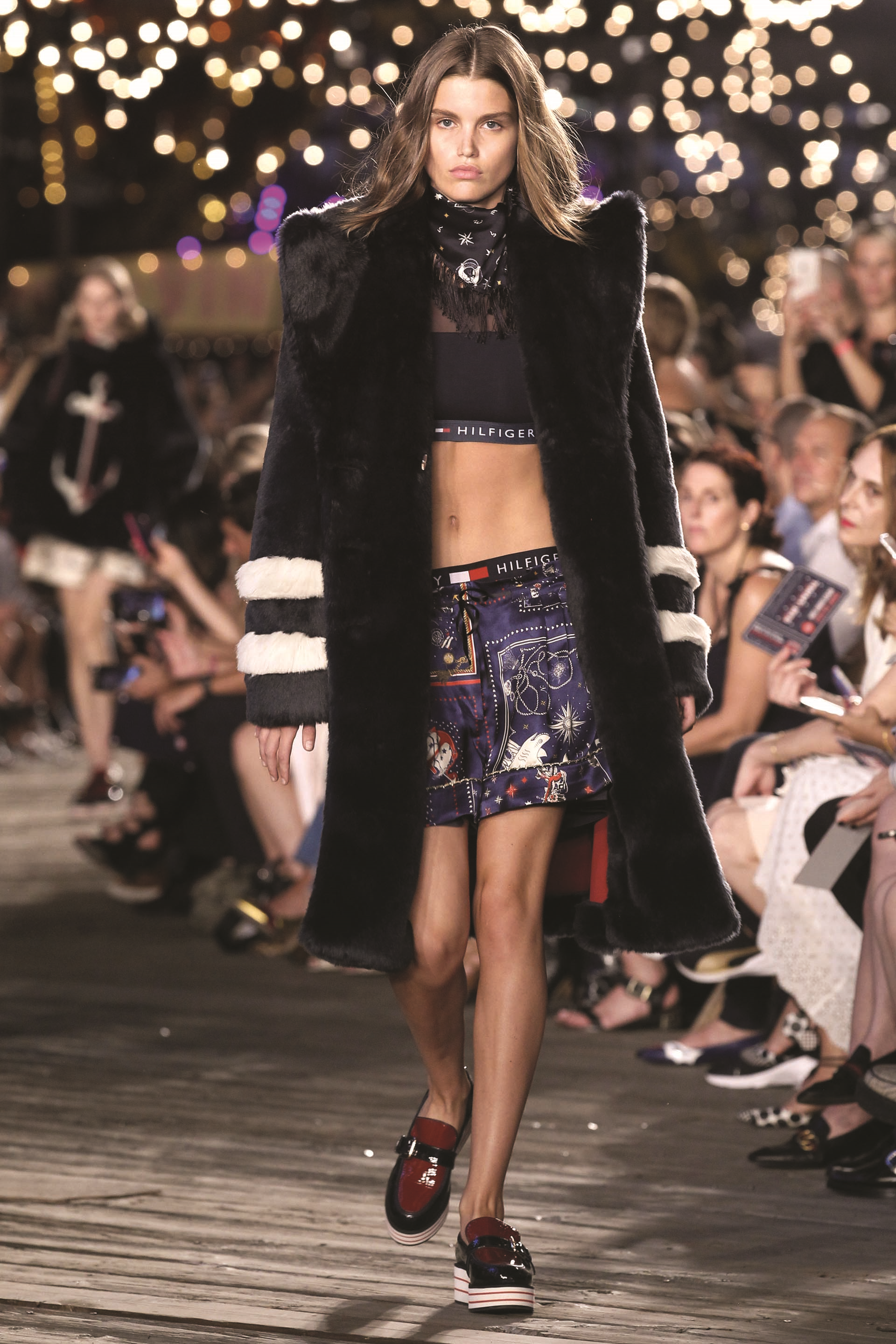 NEW YORK MODA HAFTASINDA ÖNE ÇIKAN DEFİLELER