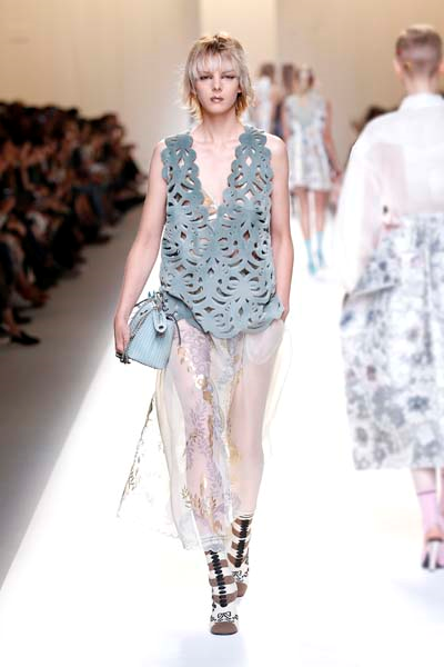 İLHAM KAYNAĞI MARIE ANTOINETTE