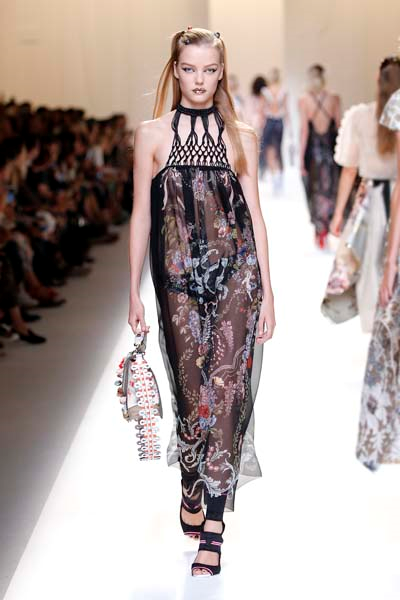 İLHAM KAYNAĞI MARIE ANTOINETTE