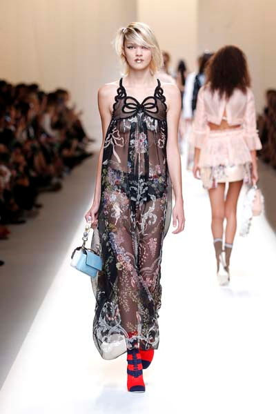 İLHAM KAYNAĞI MARIE ANTOINETTE