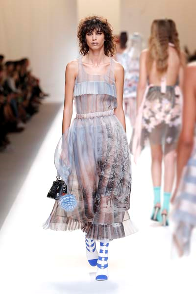 İLHAM KAYNAĞI MARIE ANTOINETTE