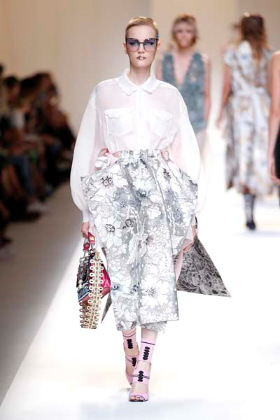 İLHAM KAYNAĞI MARIE ANTOINETTE