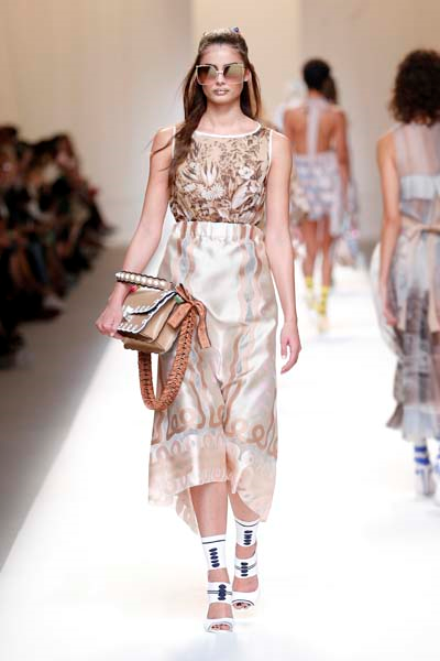 İLHAM KAYNAĞI MARIE ANTOINETTE