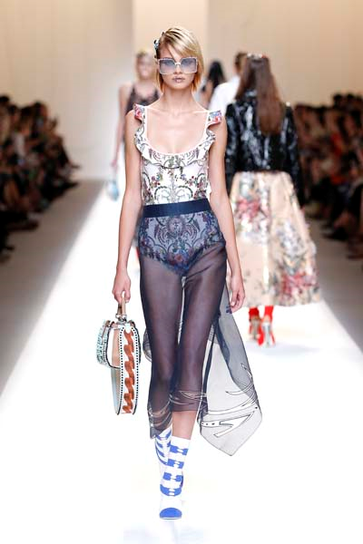 İLHAM KAYNAĞI MARIE ANTOINETTE