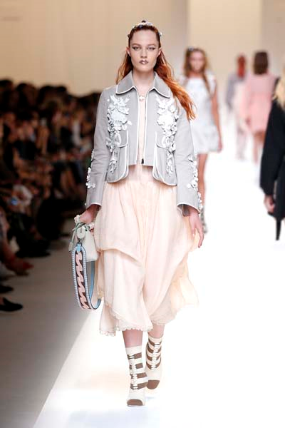 İLHAM KAYNAĞI MARIE ANTOINETTE