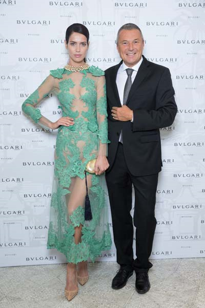 İSPANYOL MERDIVENLERI’NE BULGARI DESTEĞI