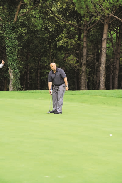 ÜNLÜ GOLFÇÜLERİN TURNUVA HEYECANI 