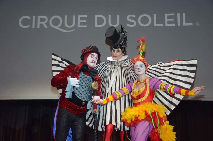 CIRQUE DU SOLEIL DENİZE İNİYOR