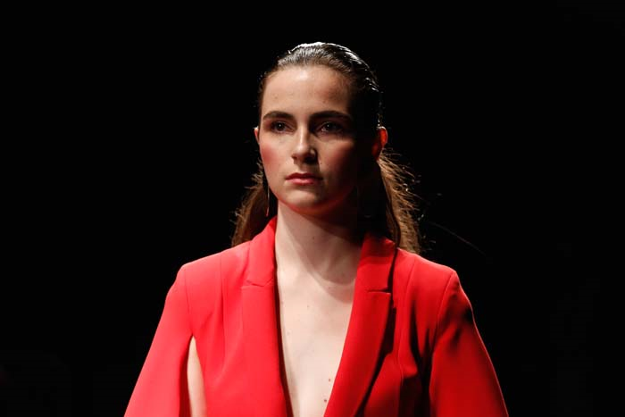 DERYA AÇIKGÖZ DEFİLESİNDEN ÇOK ÖZEL KARELER