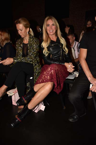 ASLIALEV DEFİLESİ DAVETLİLERİ