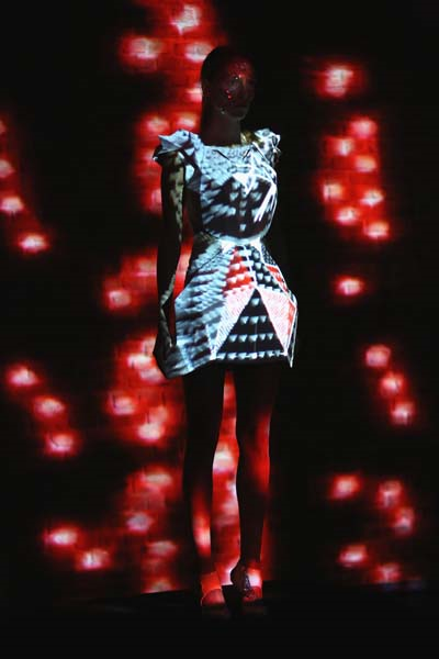 ARZU KAPROLDAN DİJİTAL PERFORMANS 