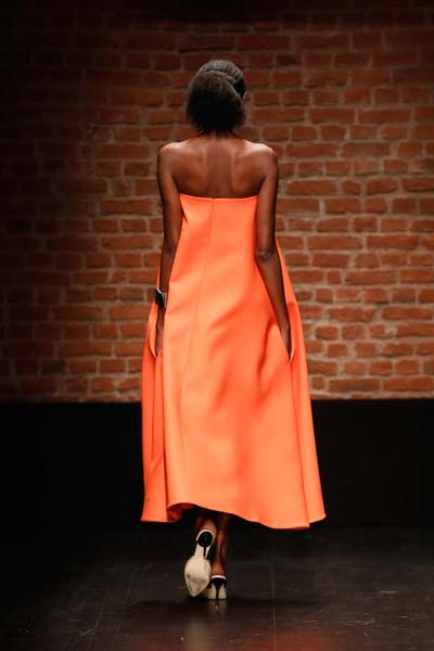 DERYA AÇIKGÖZ DEFİLESİNDEN DETAYLAR