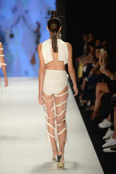 BEYAZIN HAKİMİYETİ