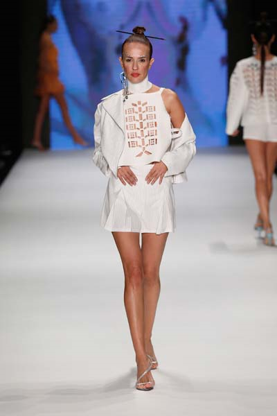 BEYAZIN HAKİMİYETİ