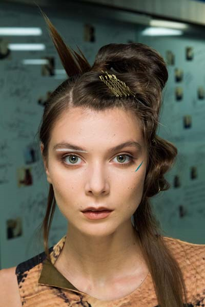 BAHAR KORÇANIN "TOZ" KOLEKSİYONU