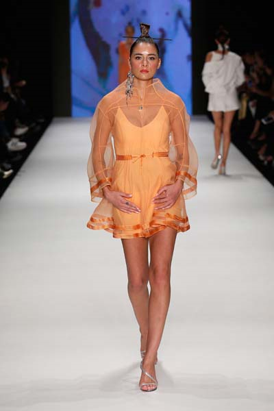 BEYAZ VE TURUNCUNUN HAKİMİYETİ