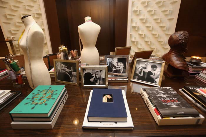 DİLEK HANİFTEN ÖZEL SERGİ