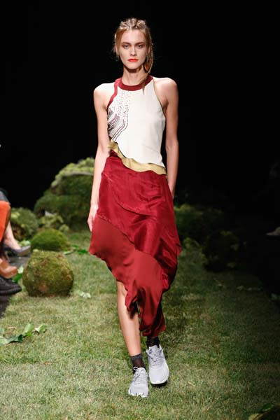 DOĞADAN İLHAM ALAN KOLEKSİYON