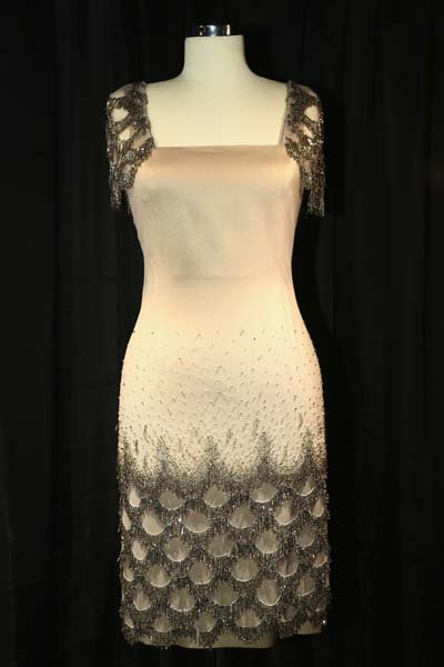 DİLEK HANİFTEN ÖZEL SERGİ