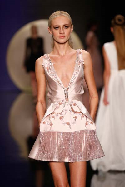 ÖZGÜR MASURDAN COUTURE KOLEKSİYON