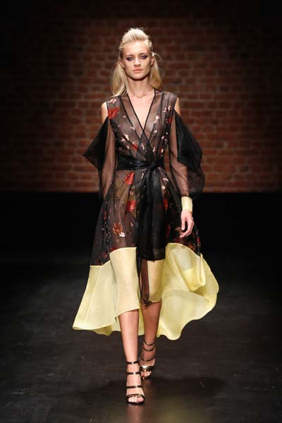 BELMA ÖZDEMİR DEFİLESİ