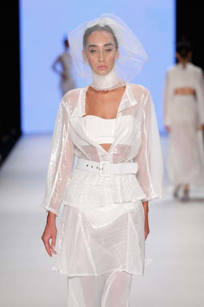 BEYAZ VE TURUNCUNUN HAKİMİYETİ