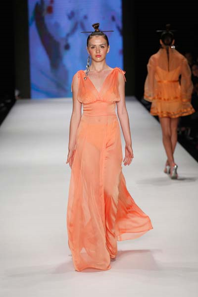 BEYAZ VE TURUNCUNUN HAKİMİYETİ