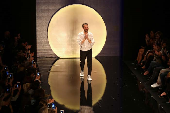  ÖZGÜR MASURDAN COUTURE KOLEKSİYON