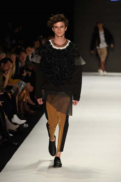 YENİ NESİL TASARIMCILARIN AYAK SESLERİ