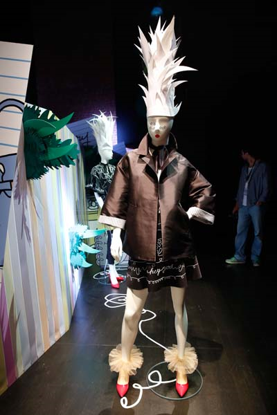 MEHTAP ELAİDİNİN SEVGİLİ GÜNLÜK KOLEKSİYONU