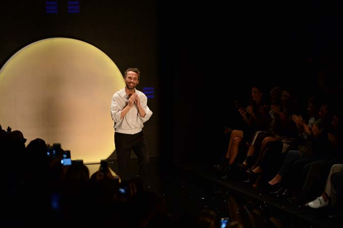  ÖZGÜR MASURDAN COUTURE KOLEKSİYON