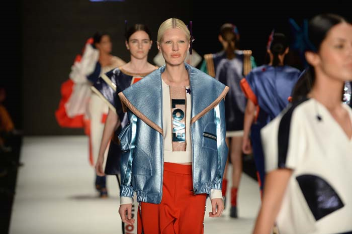 YENİ NESİL TASARIMCILARIN AYAK SESLERİ