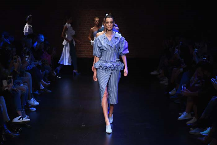 SUDIETUZDA FIRFIRLARIN DANSI