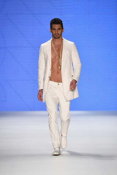 ÖZGÜR ERKEK GİYİM KOLEKSİYONU