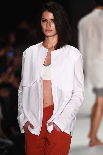 AYŞE DENİZ YEĞİN DEFİLESİ