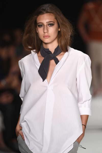 AYŞE DENİZ YEĞİN DEFİLESİ