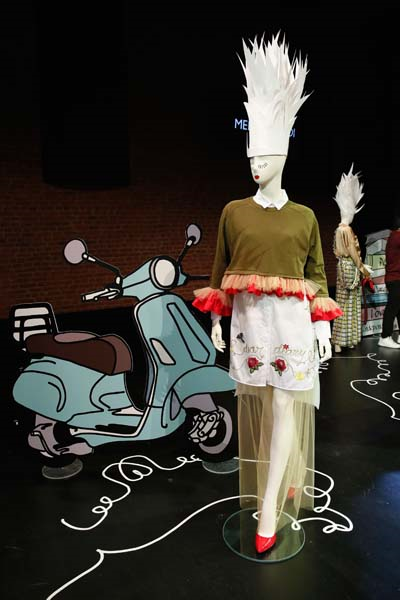 MEHTAP ELAİDİNİN SEVGİLİ GÜNLÜK KOLEKSİYONU