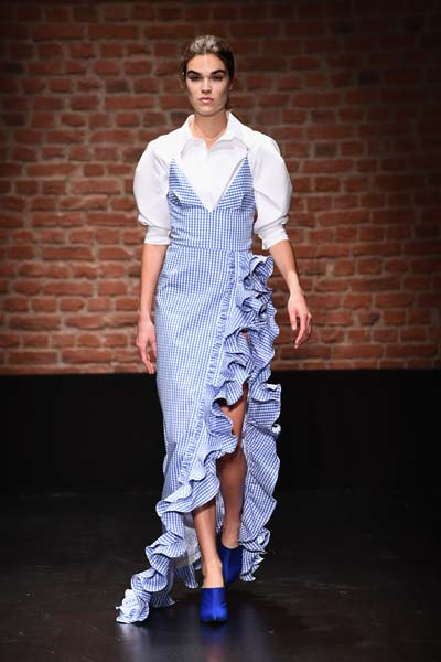 SUDIETUZDA FIRFIRLARIN DANSI