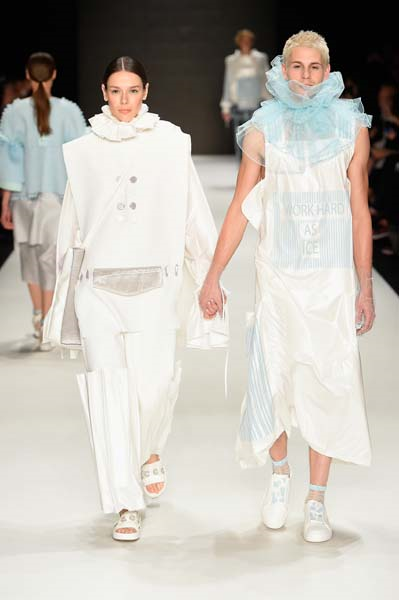 YENİ NESİL TASARIMCILARIN AYAK SESLERİ