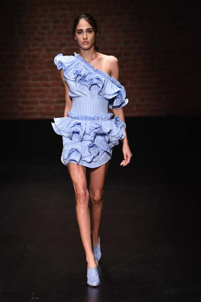 SUDIETUZDA FIRFIRLARIN DANSI