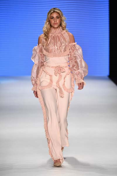 MBFWIDE AFFFAIR DEFİLESİ