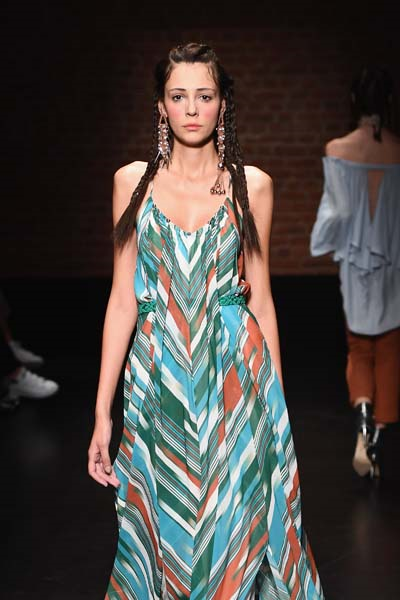 KARADENİZİN HAREKETLİ VE DOĞAL KADINLARI